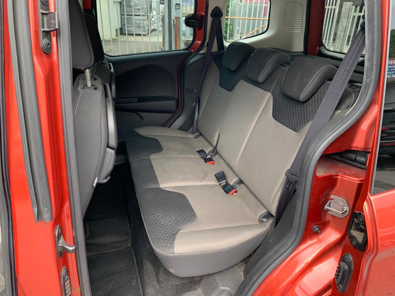 Ford Tourneo Courier 1.0 EcoBoost 100 CV Plus * MOTORE DA SOSTITUIRE