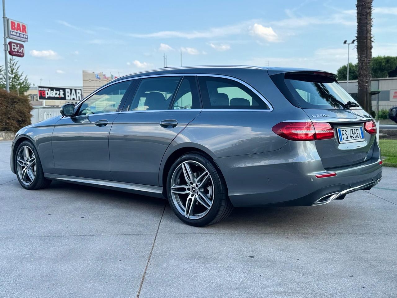 Mercedes-benz E 220 d S.W. Auto Premium Plus AMG 4 MATIC .