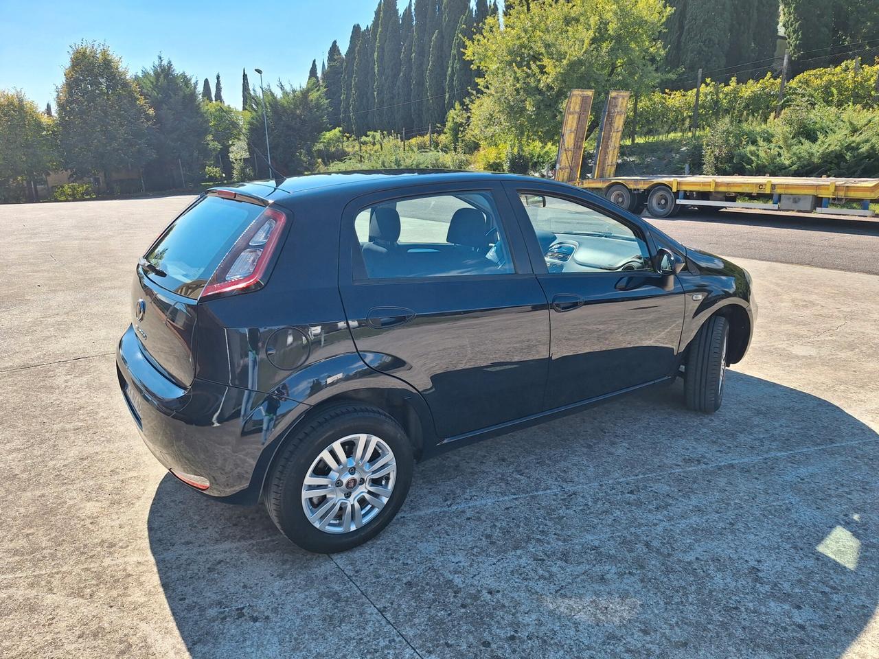 Fiat Punto 1.4 8V 5 porte Natural Power Young