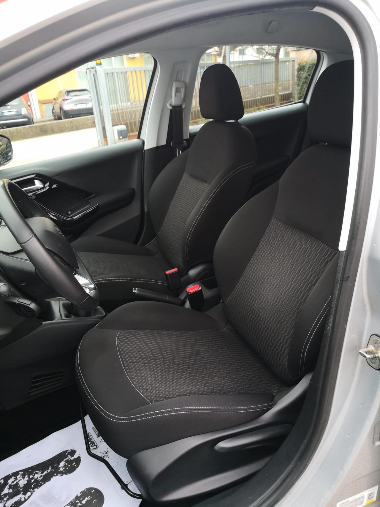 Peugeot 208 PureTech 1.2 82CV 5p. ***NEOPATENTATI***UNIPROPRIETARIO***