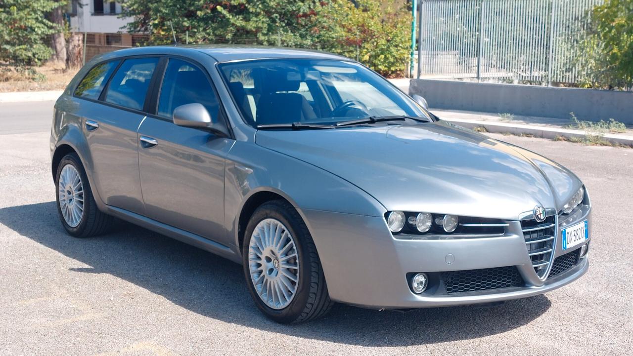 Alfa Romeo 159 1.9 JTDm 150CV Sportwagon