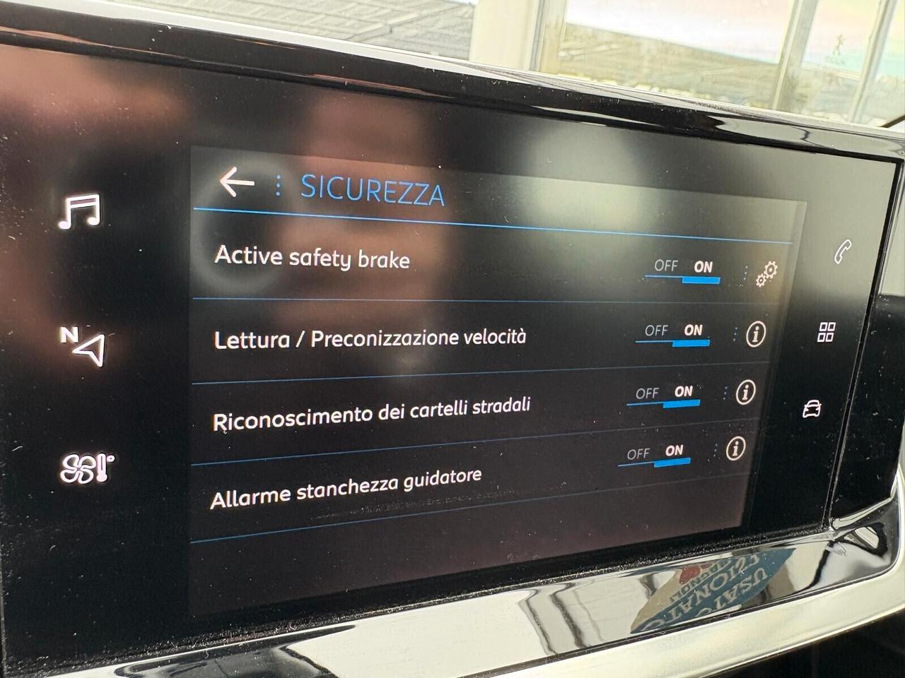 Peugeot 208 ACTIVE PACK PureTech 75 5p. SPOTICAR