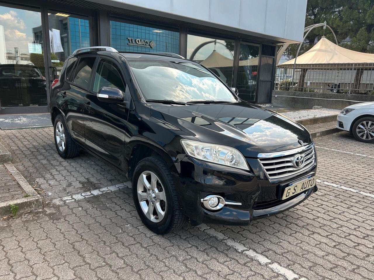 Toyota RAV 4 2.2 d-cat 4WD 177cv GANCIO TRAINO