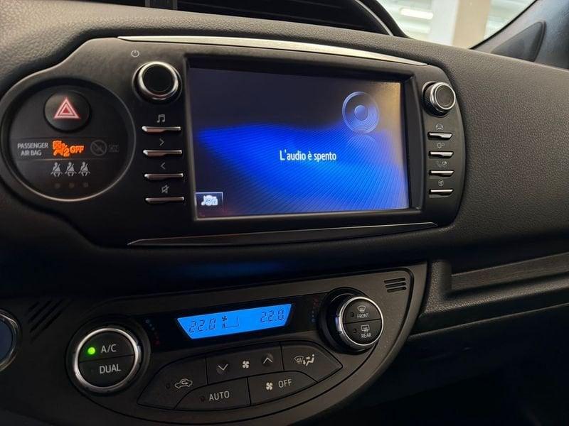 Toyota Yaris 1.5 Hybrid Trend White Edition