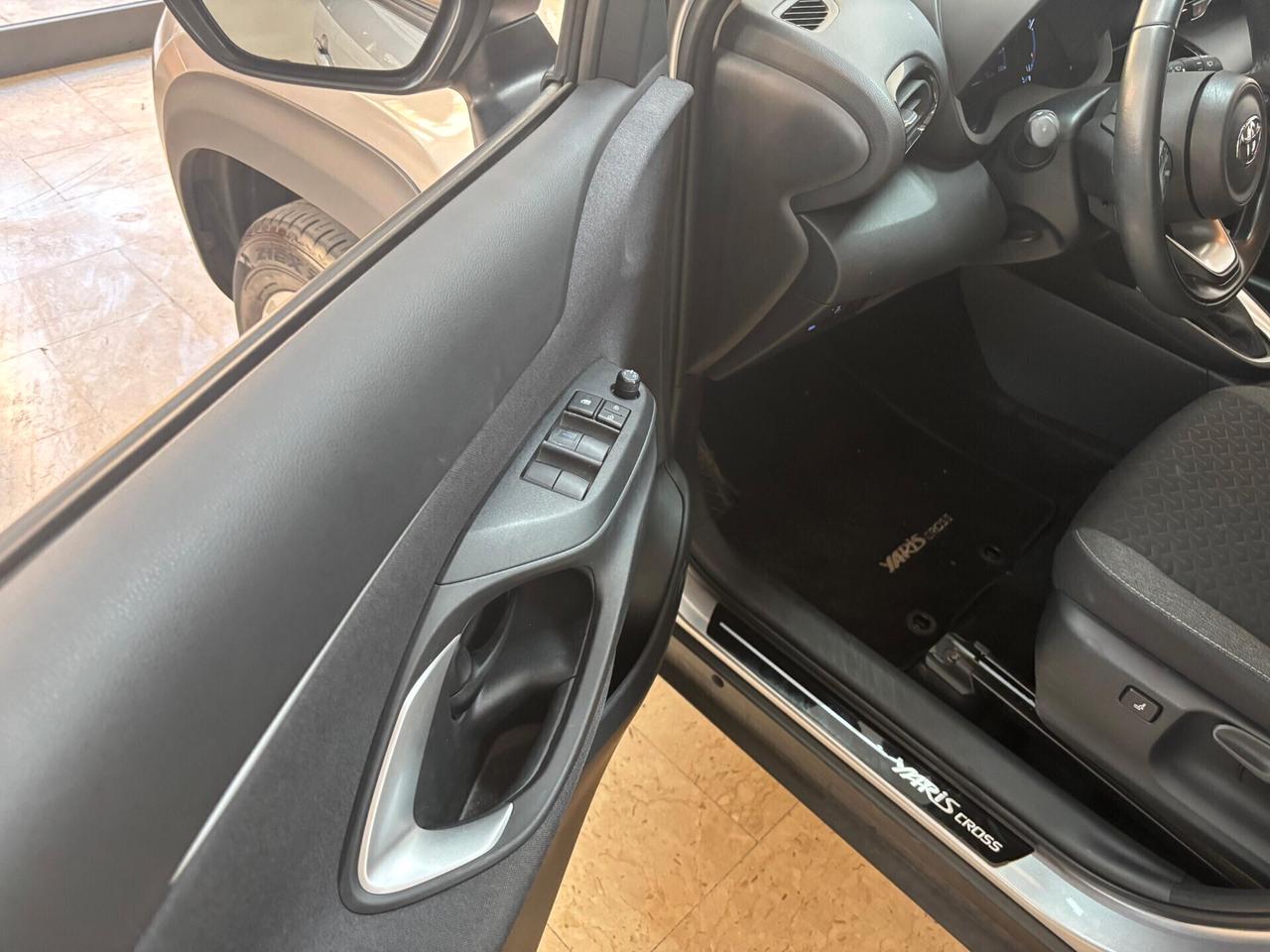 Toyota Yaris Cross Yaris Cross 1.5 Hybrid 5p. E-CVT AWD-i Business