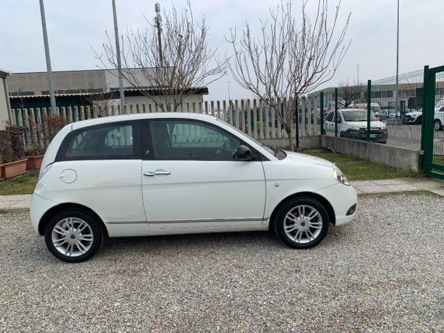 LANCIA Ypsilon 1.3 MJT 75 CV Unyca