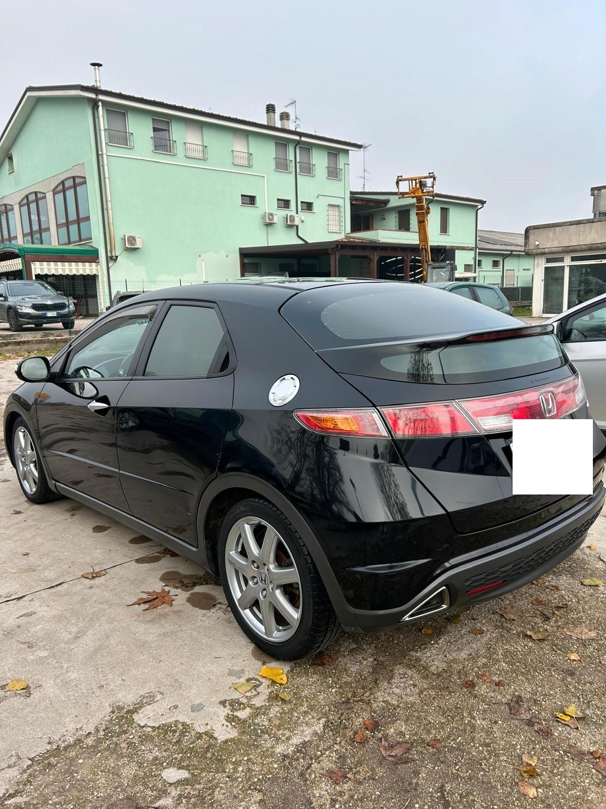 Honda Civic 1.8 i-VTEC 5p. Executive i-P