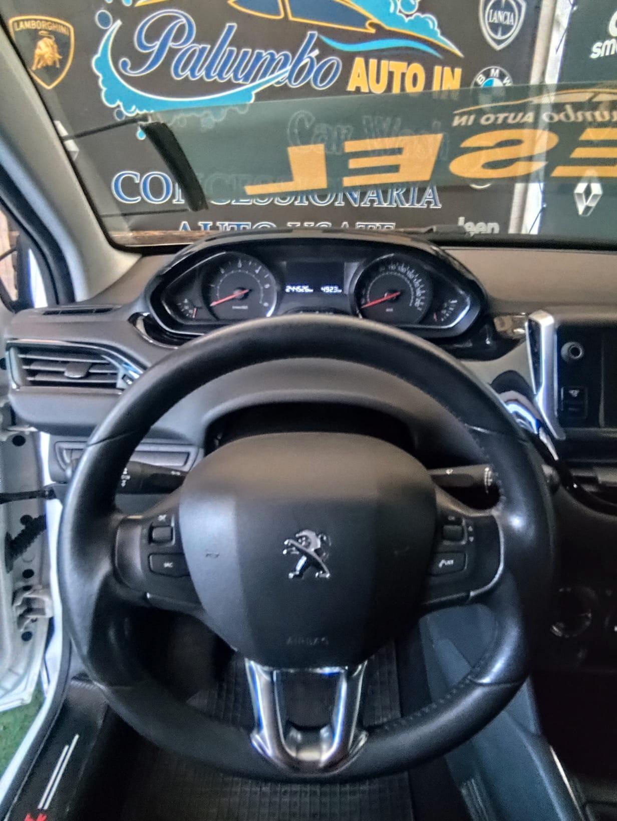 Peugeot 208 1.4 HDi 68 CV 5 porte Allure