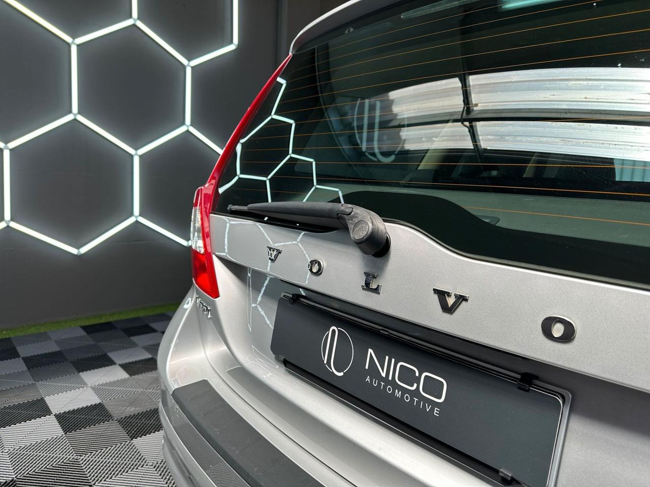 Volvo V70 2.4 D5 Momentum