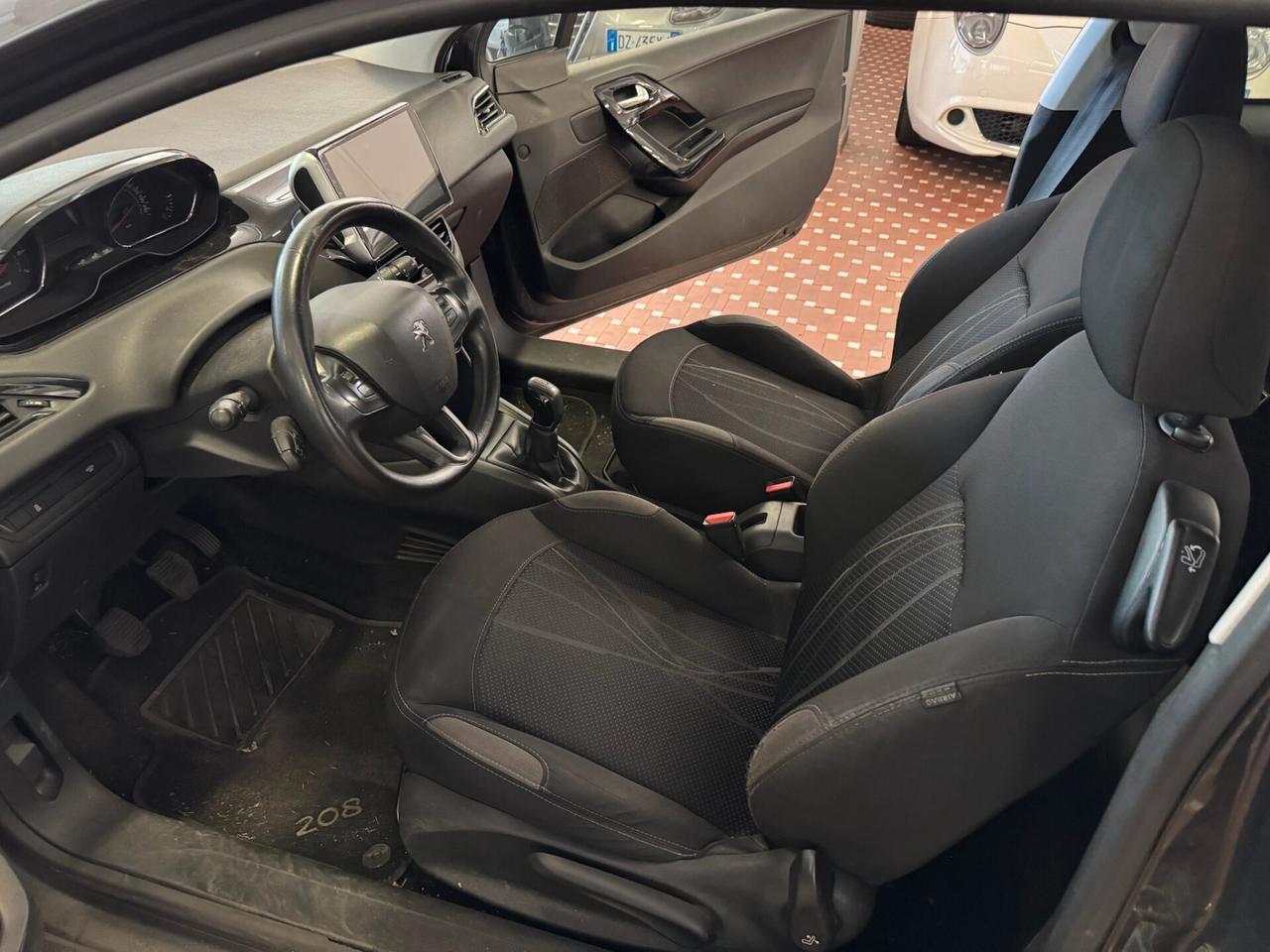 Peugeot 208 1.2 VTi 82 CV 3 porte Allure - CARROZZERIA DA RIVEDERE