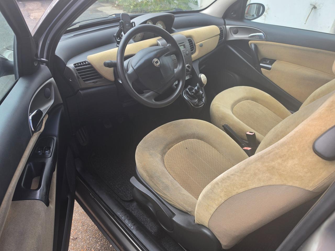Lancia Ypsilon 1.2 Argento