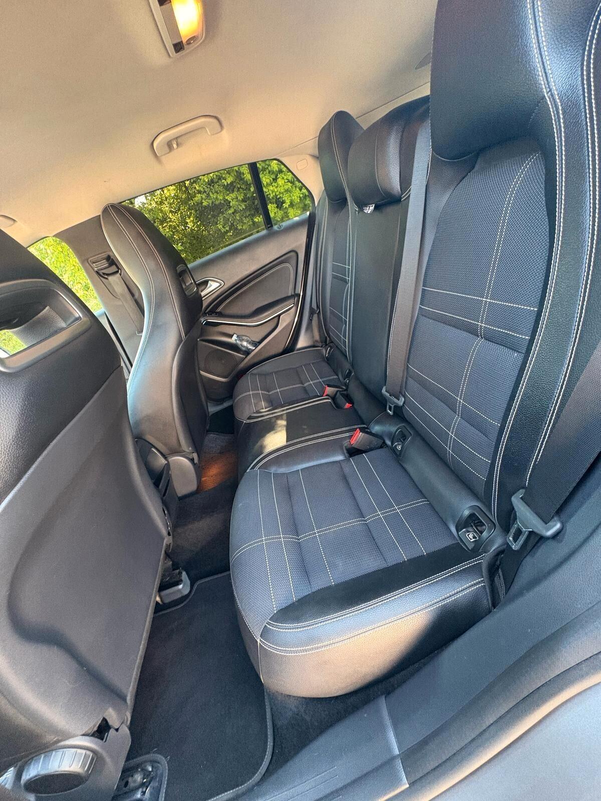 Mercedes-benz CLA 200 CLA 200 d S.W. Automatic Premium