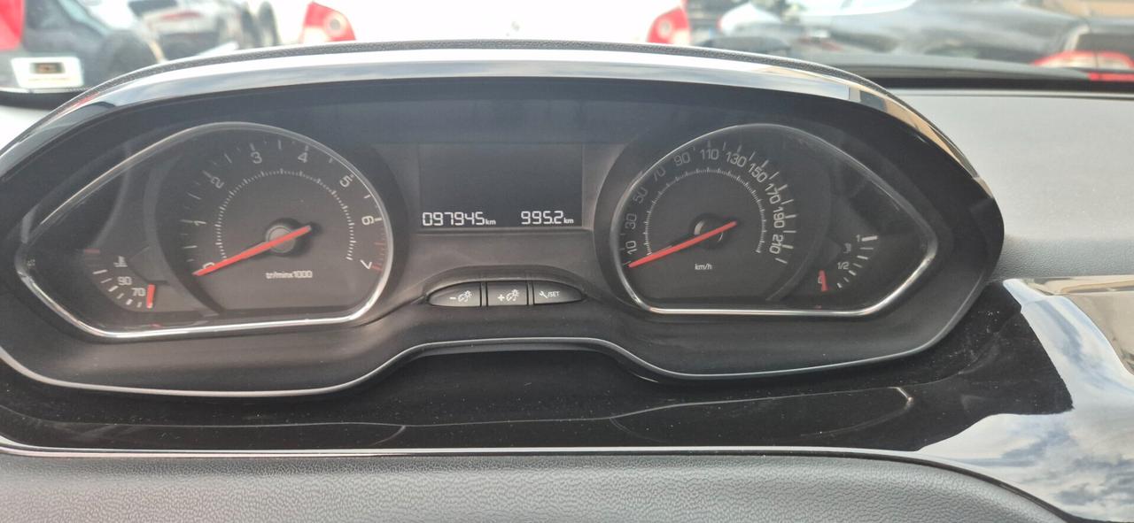 Peugeot 208 1.2 VTi 82 CV Active NEOPATENTATI