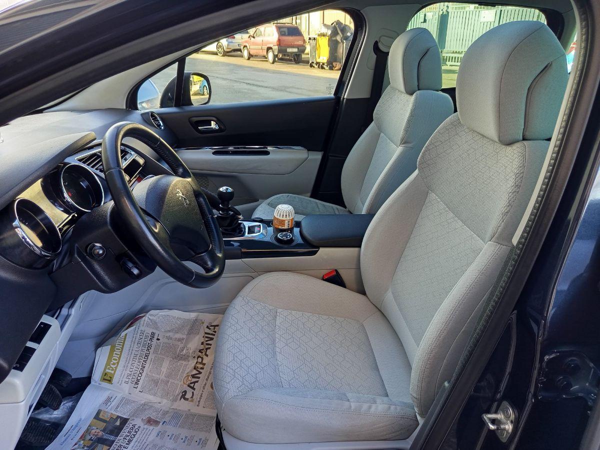 PEUGEOT 3008 1.6 HDi 115 CV Active TETTO PAN.