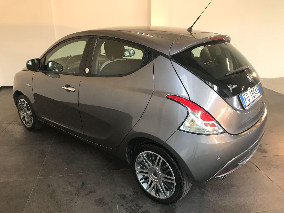 LANCIA Ypsilon 1.2 69 CV 5p. GPL Ecochic Gold