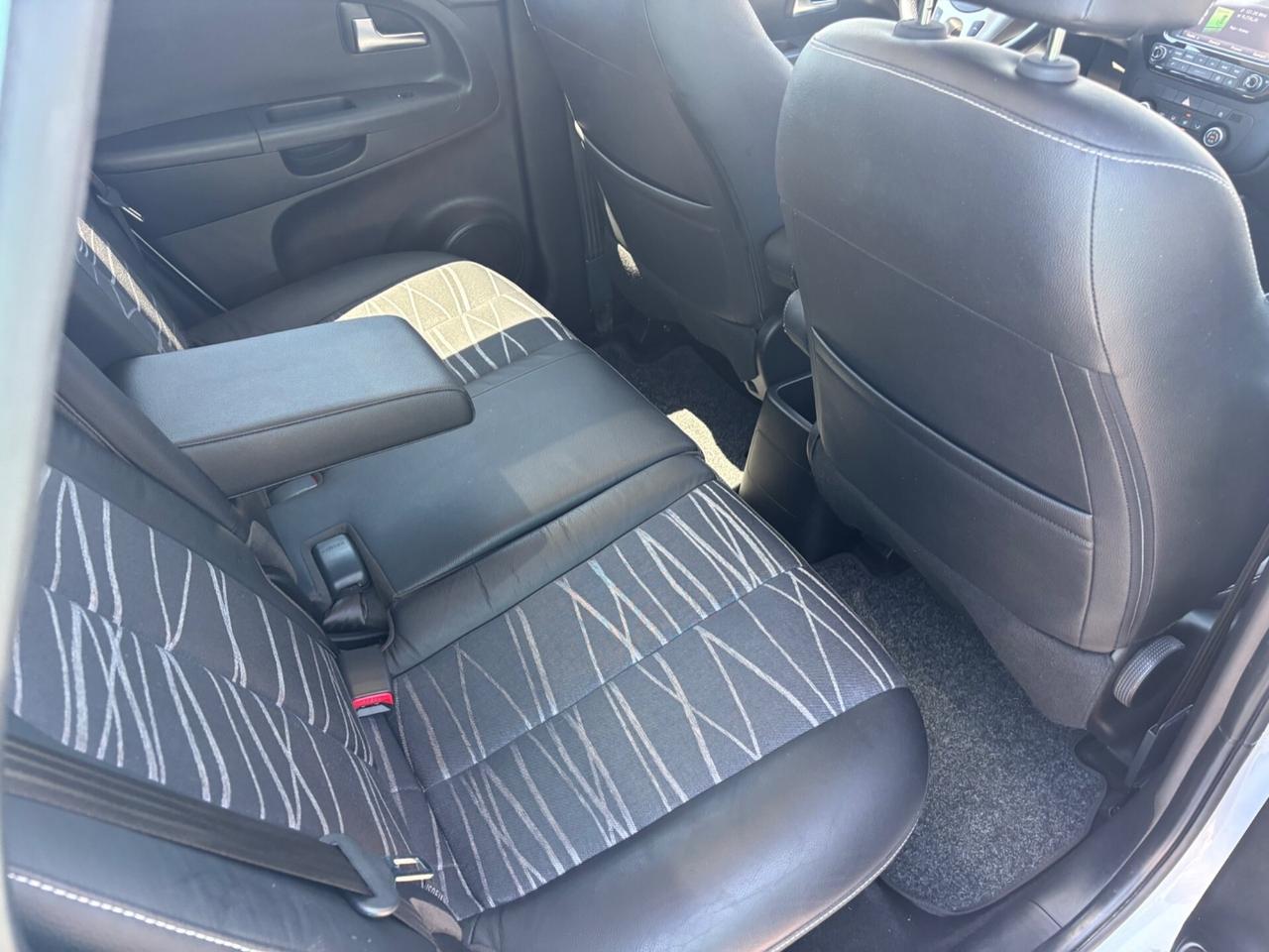 Kia Venga 1.4 CRDi 90 CV S&S High Tech