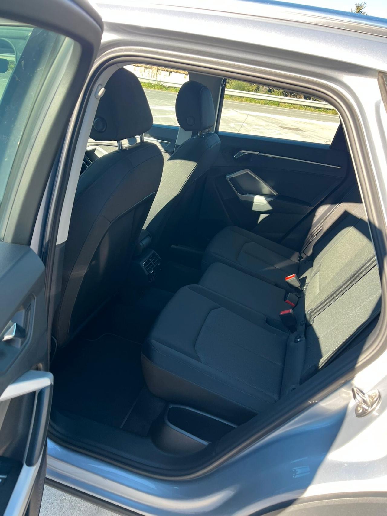 Audi Q3 35 TDI S tronic Business Advanced 4x4 2021-Tagliandata-