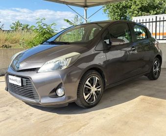 TOYOTA Yaris 1.5 Hybrid 5 porte Lounge AUTOMATICA OK NEOPATENTA