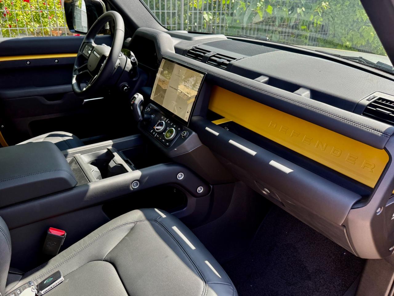Land Rover Defender TROPHY EDITION