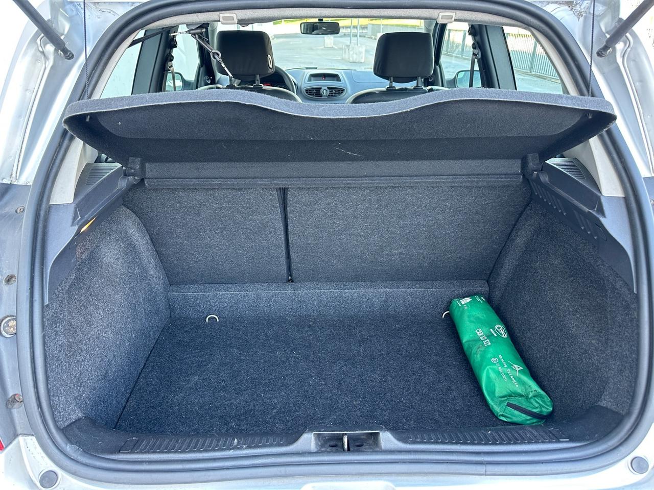 Renault Clio 1.2 16V 3 porte Neopatentati