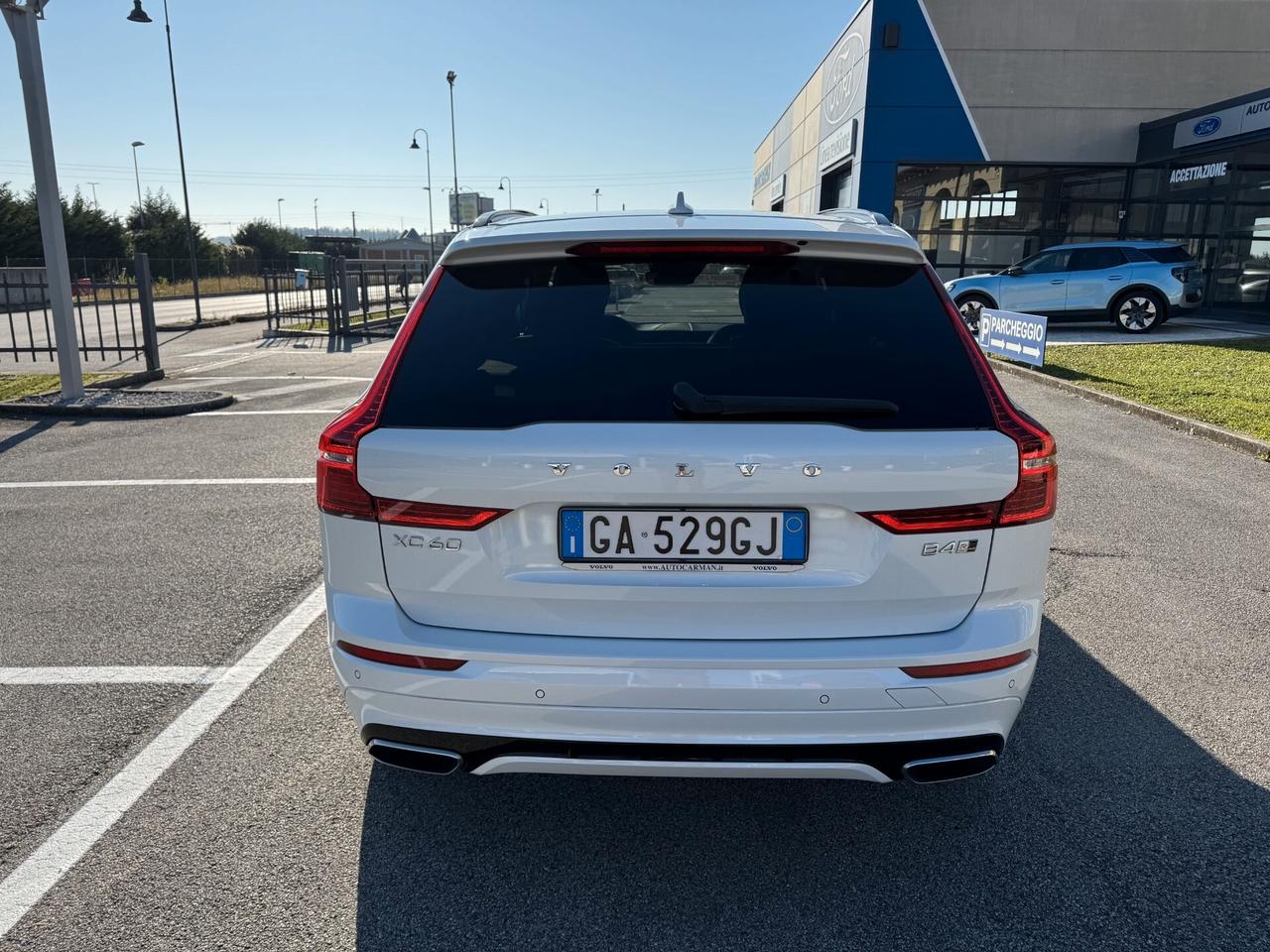 Volvo XC60 B4 (Diesel/Hybrid) AWD R-design