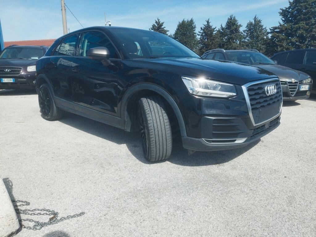 Audi Q2 30 TDI S tronic Business