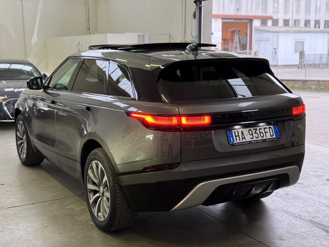 Land Rover Range Velar 2.0D I4 240 CV R-Dynamic HSE