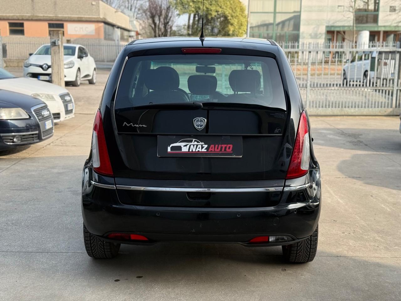 Lancia MUSA 1.4 16V Poltrona Frau