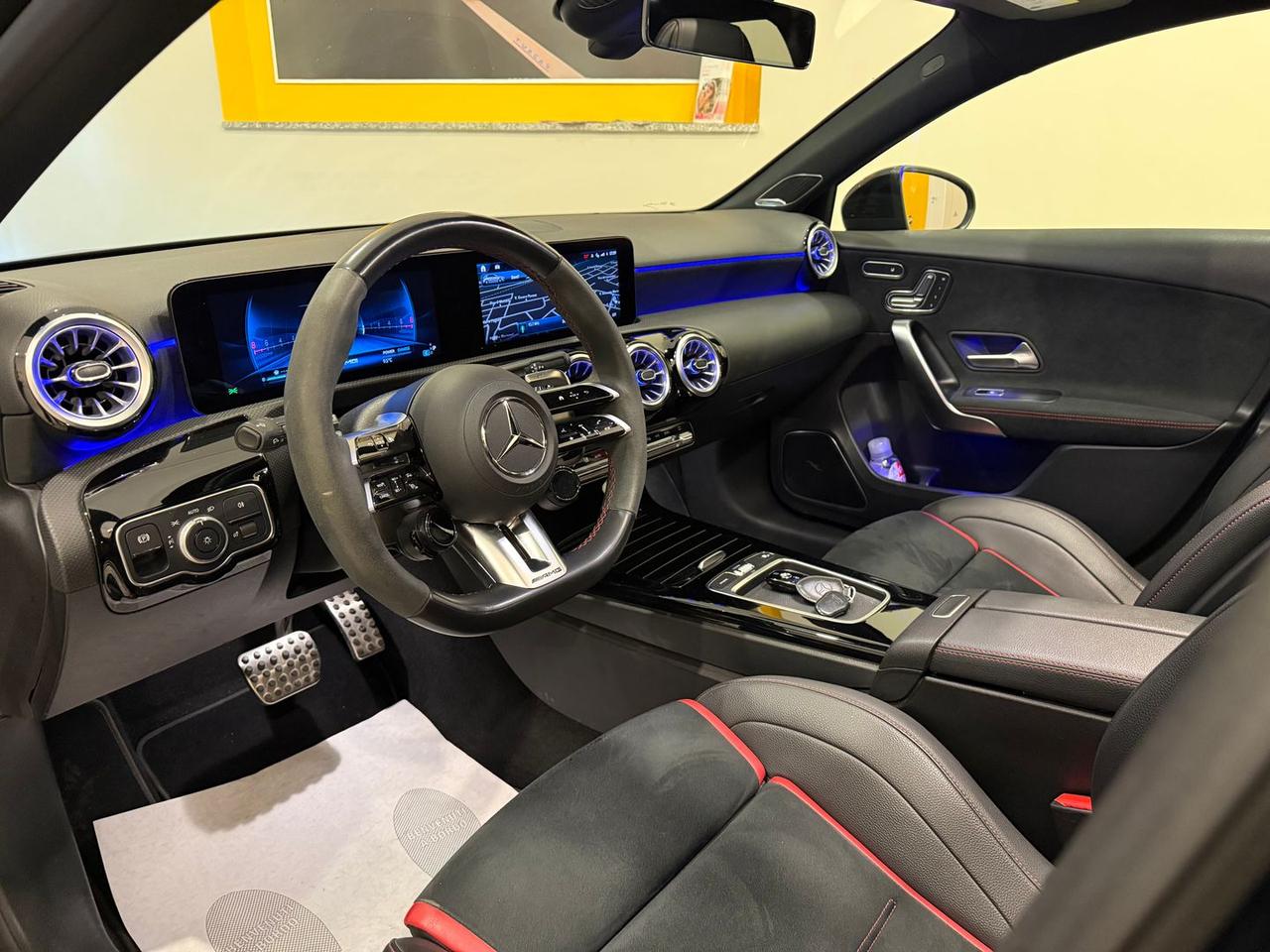 Mercedes-Benz A 35 AMG Premium Plus A 35 AMG #9654