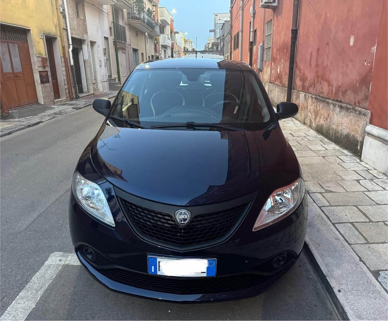 Lancia Ypsilon 1.3 MJT 16V 95 CV 5 porte S&S Gold