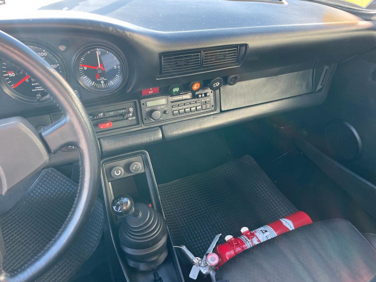 Porsche 930 911 - 3.3 Turbo