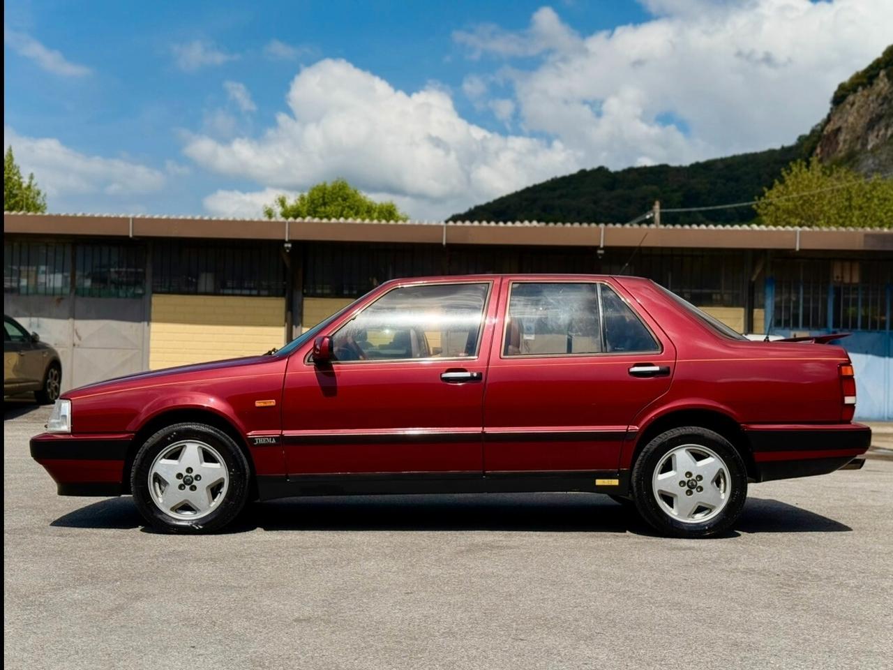 Lancia Thema Ferrari 8:32 V8