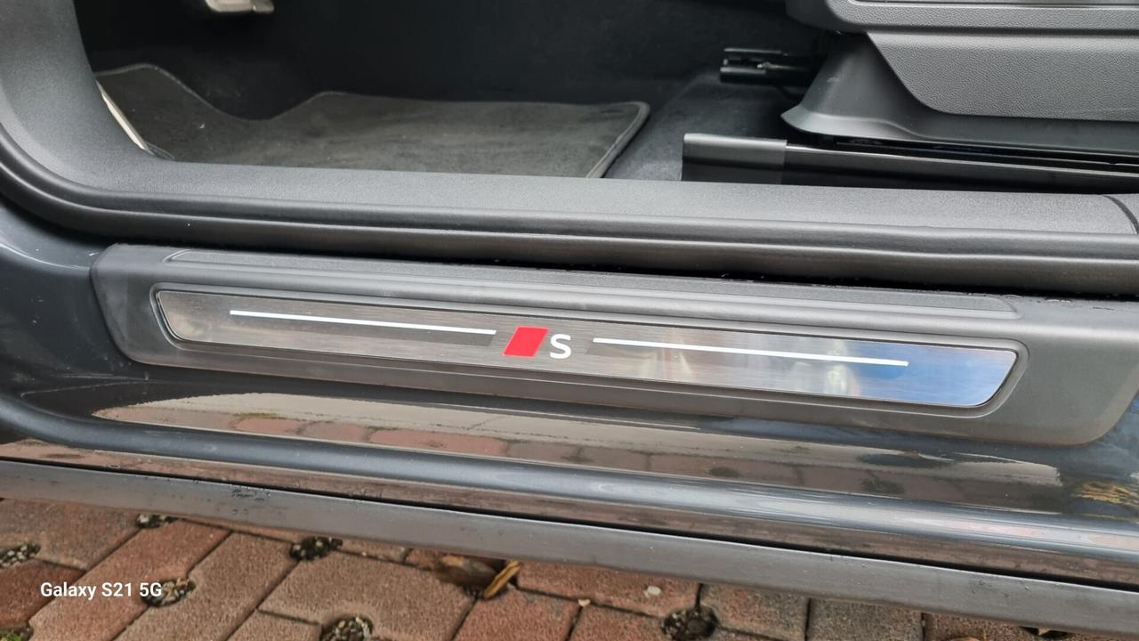 Audi Q5 40 TFSI quattro S tronic line plus