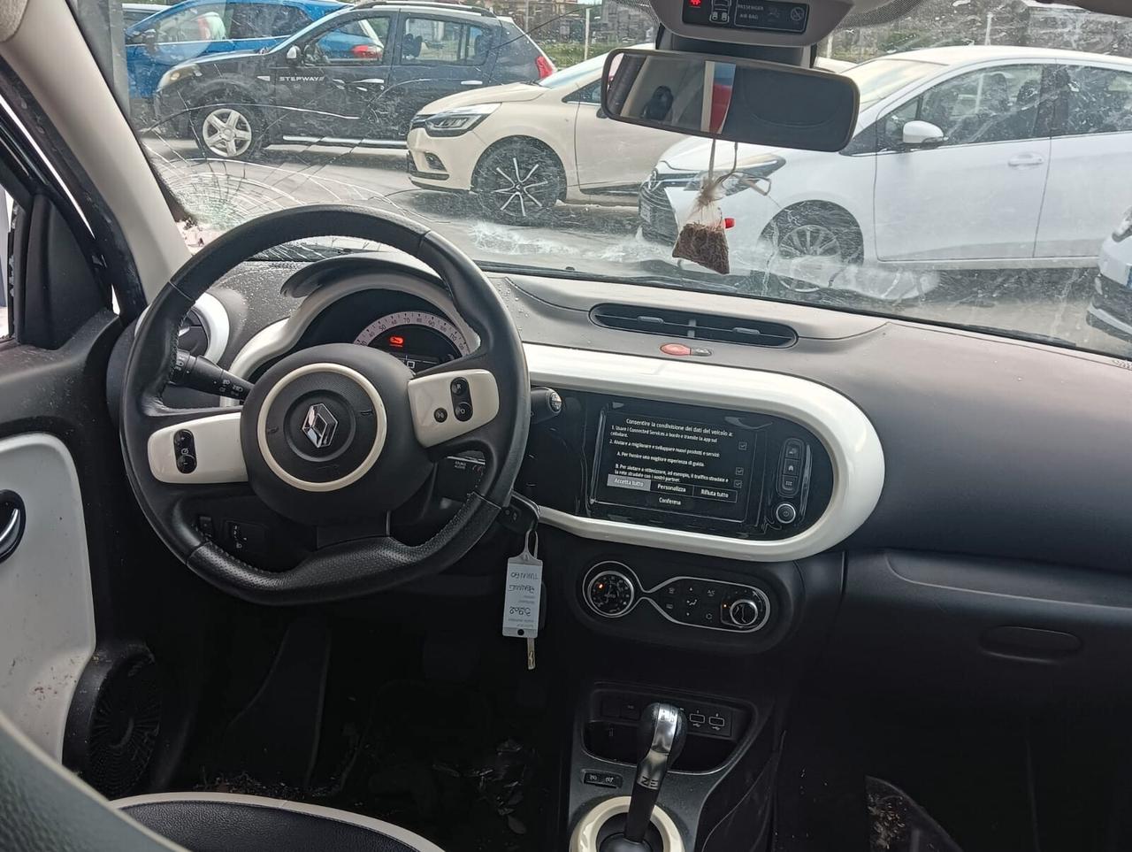 Renault Twingo Electric Intens SINISTRATA