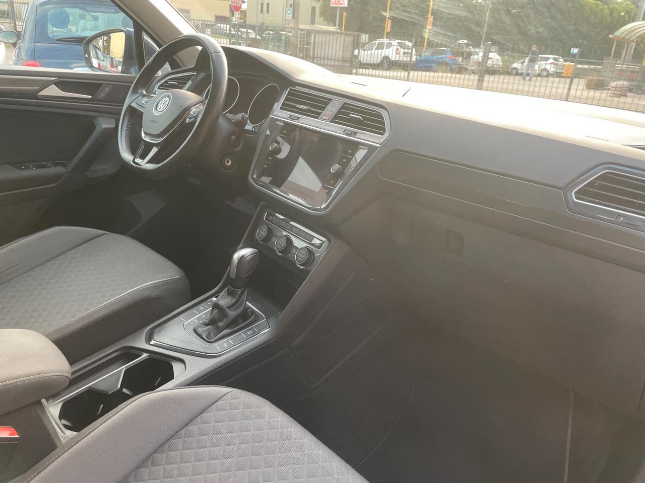 Volkswagen Tiguan 2.0 TDI SCR DSG Business BlueMotion Technology