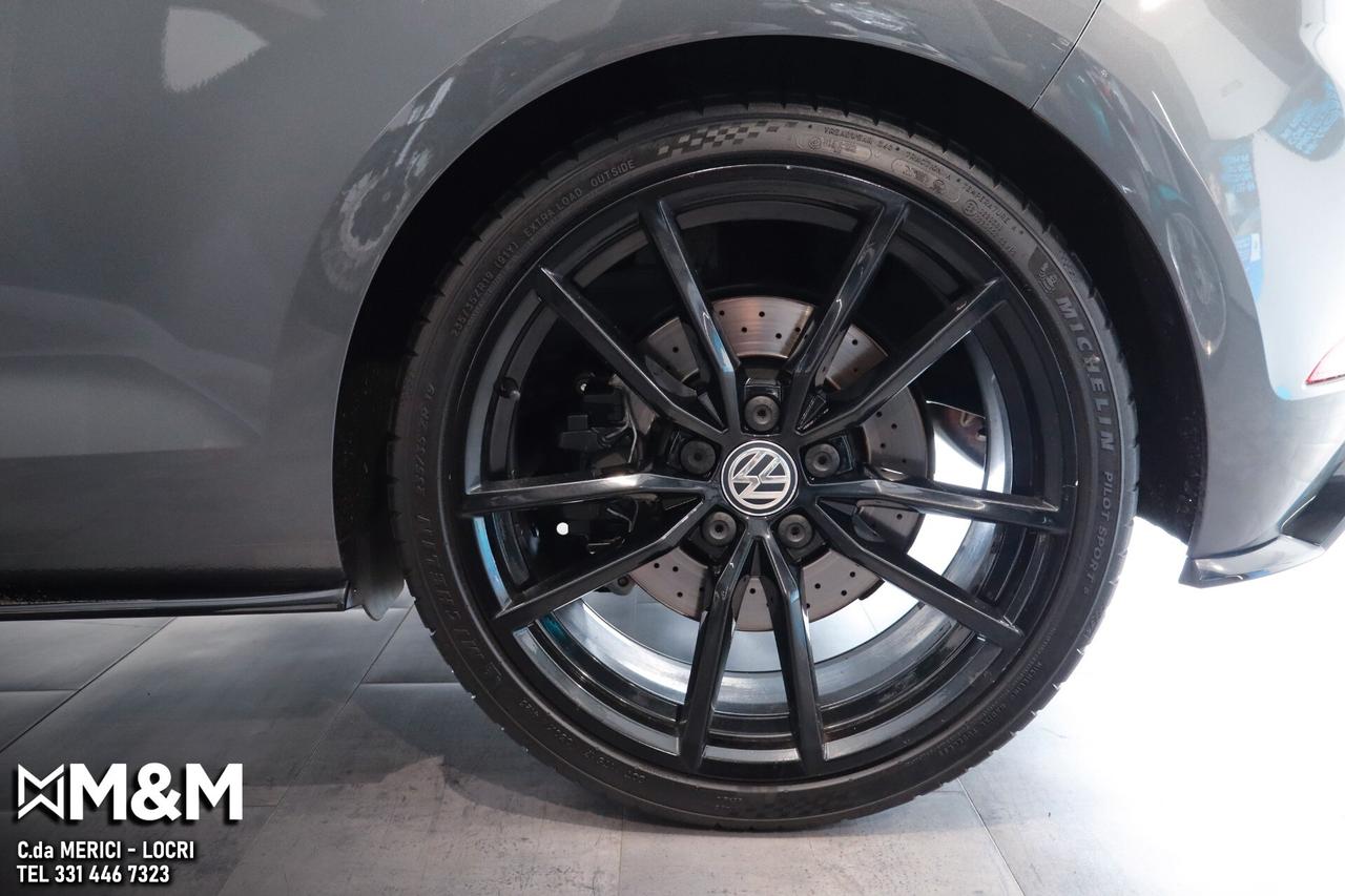 Volkswagen Golf R 2.0 TSI DSG 4MOTION 3p. BMT