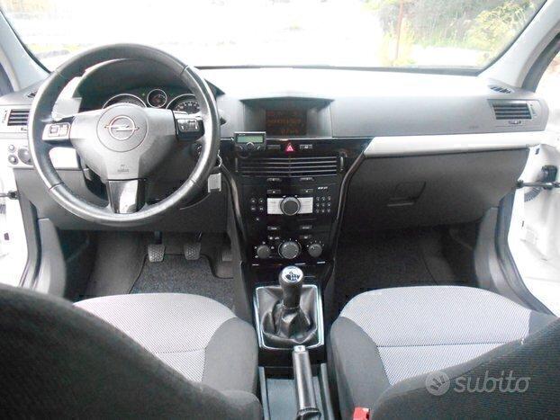 ASTRA S.W.1.7cdti(FERMA dal 2014)STRAFULL,110cv,6m