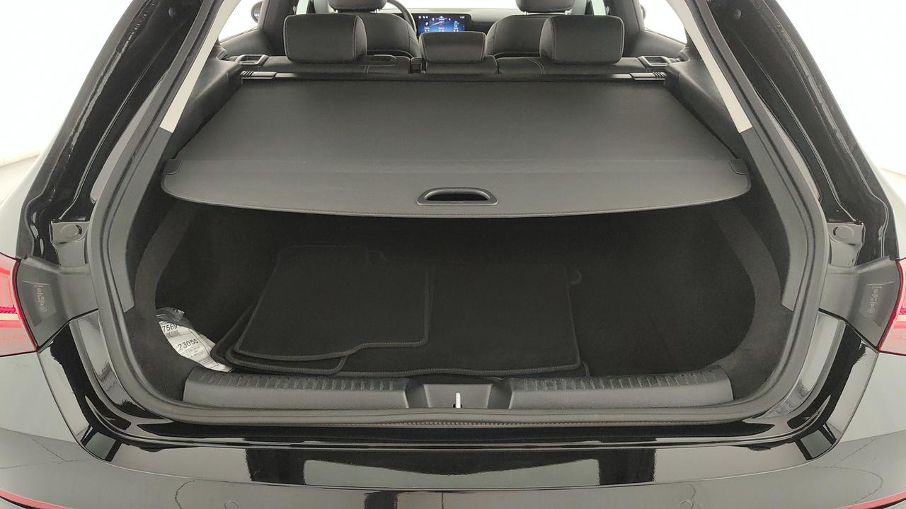 Mercedes-Benz CLA Shooting Brake 180 d Advanced auto