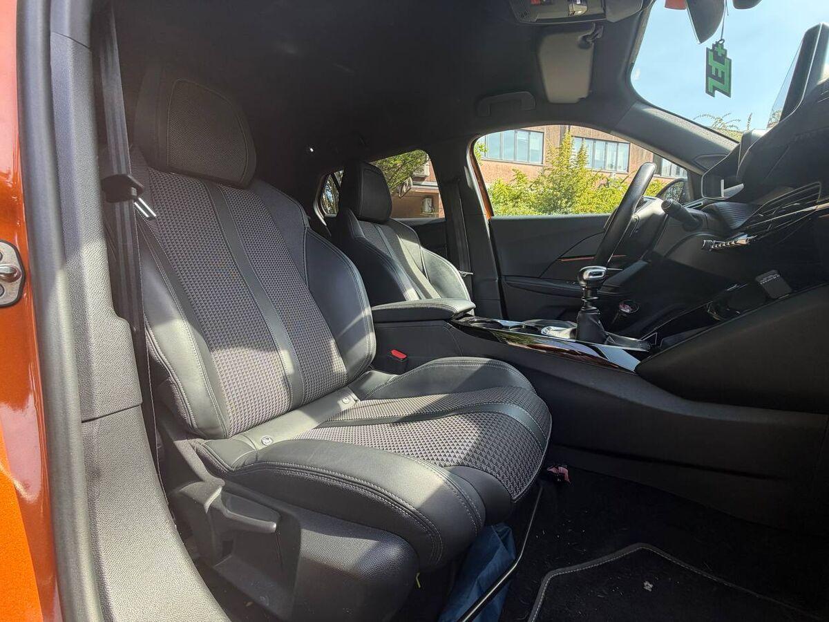 Peugeot 2008 1.5 bluehdi GT Line s&s 100cv