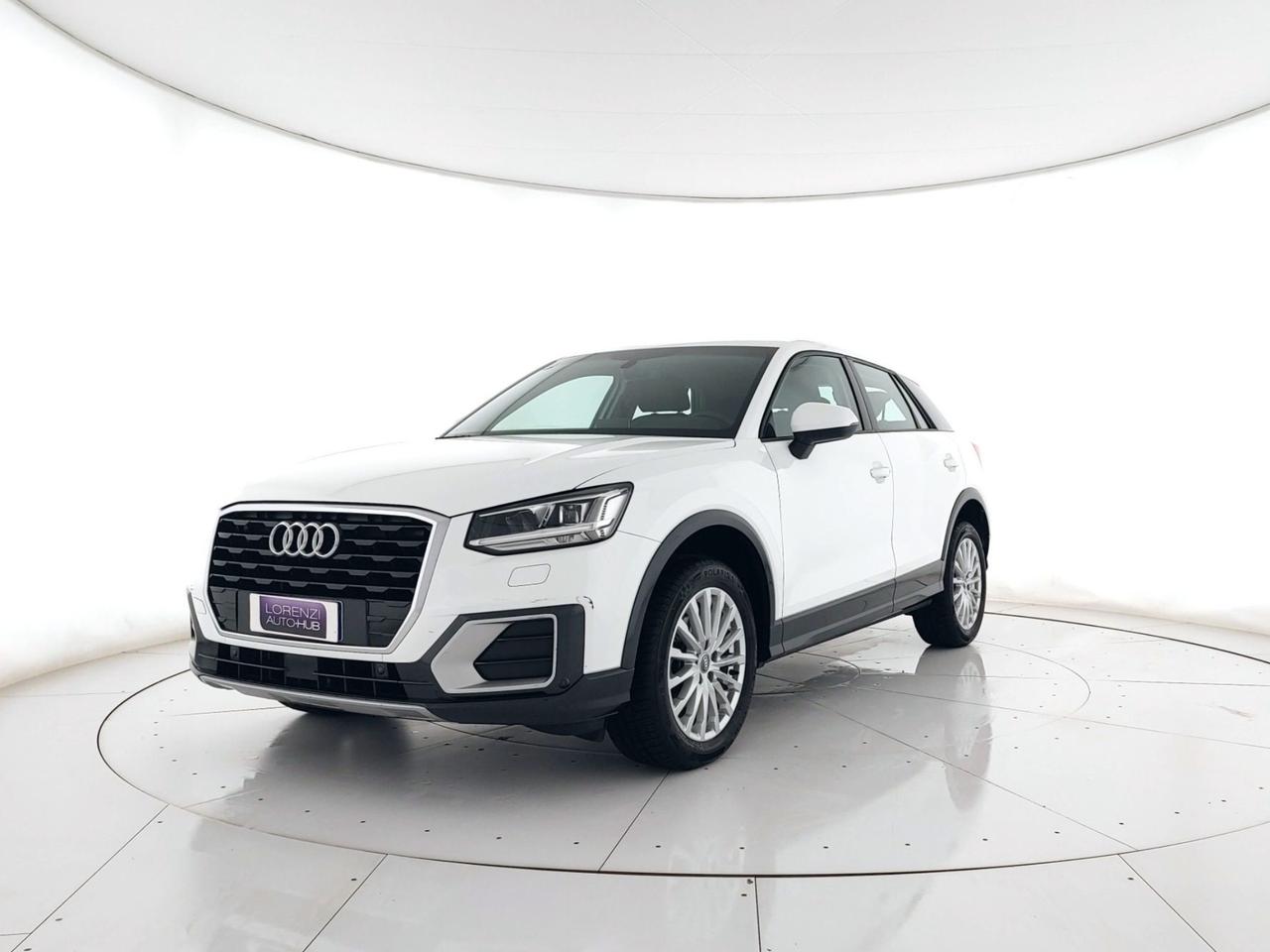 AUDI Q2 35 1.5 tfsi Business Design LED+C17"