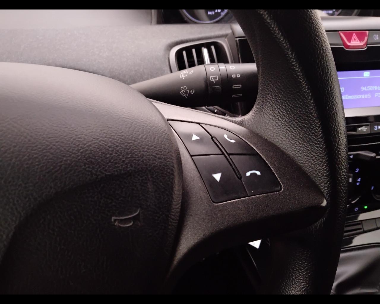 LANCIA Ypsilon III 2015 - Ypsilon 1.0 firefly hybrid Silver s&s 70cv