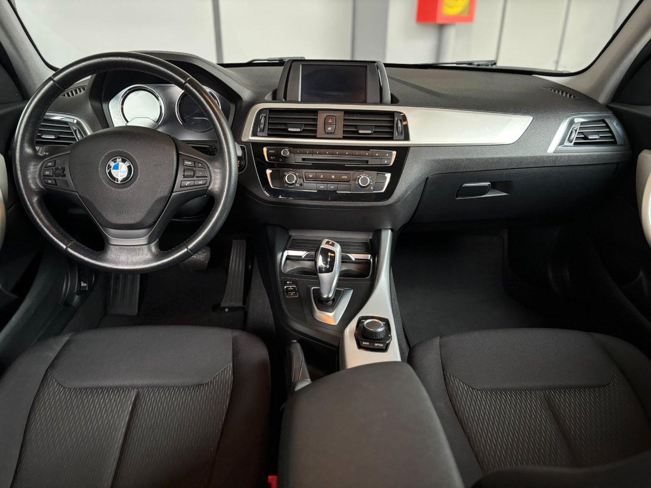 BMW 118 d Business 5p