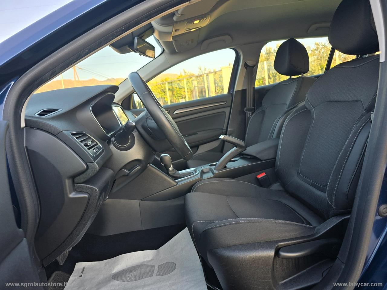 RENAULT Mégane Sporter Blue dCi 115CV EDC Bus.