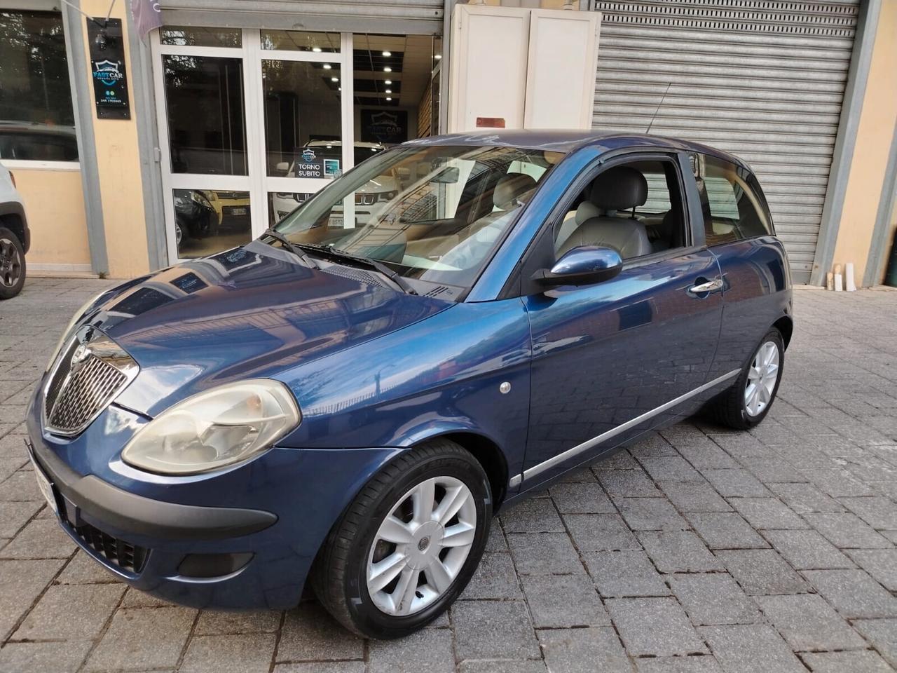 Lancia Ypsilon 1.3 Multijet 16V Platino