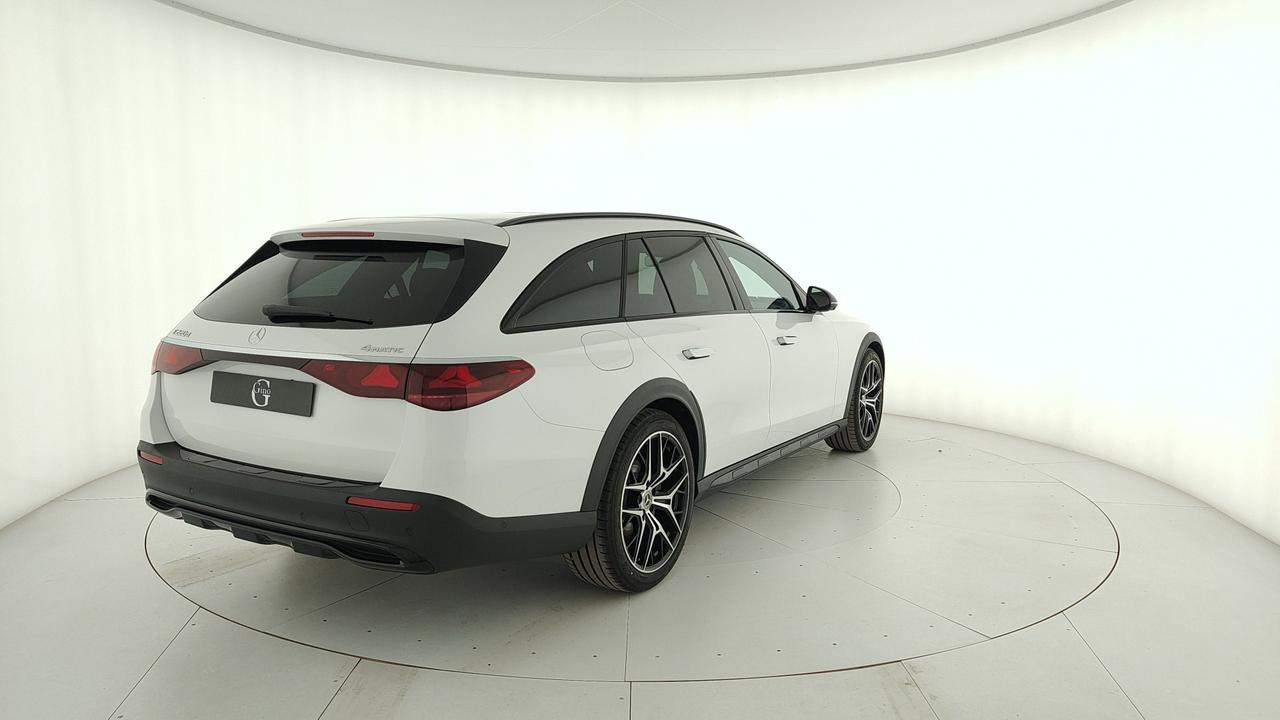 Mercedes-Benz E 220 d 4MATIC All Terrain