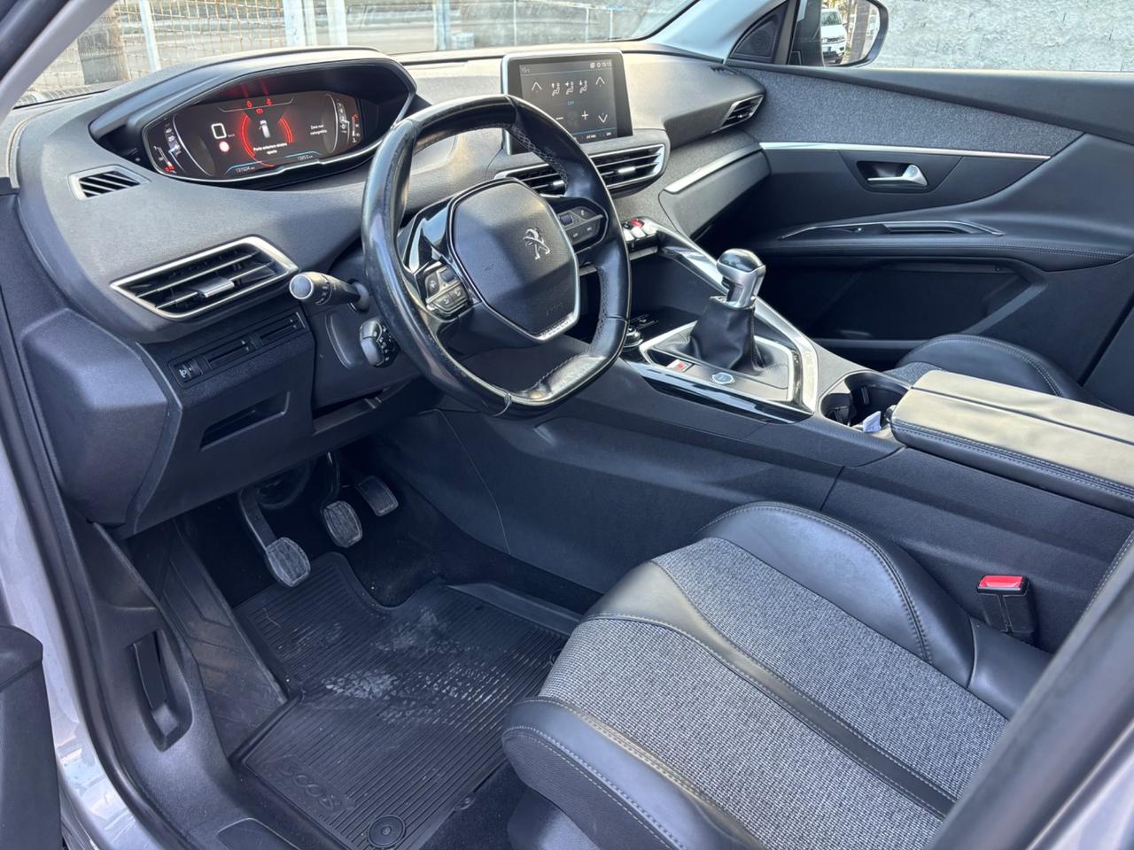 PEUGEOT 3008 1.5HDI 120CV FULL OPT PERFETTA