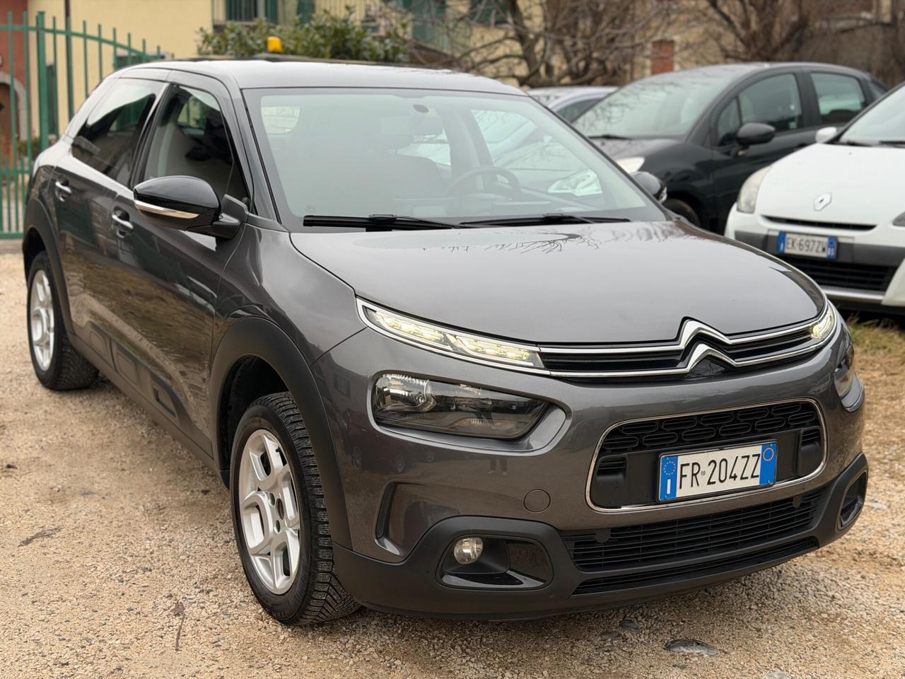 Citroen C4 CACTUS BLUEHDi 100 SHINE KMCERT
