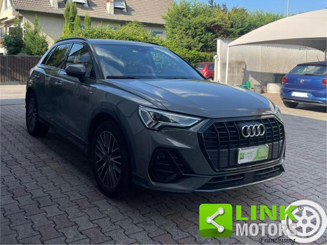 AUDI Q3 S-tronic S-line plug-in Hybrid Identity Black