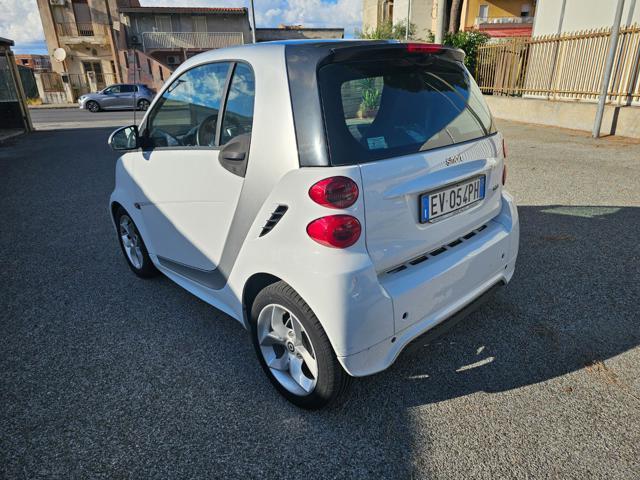 SMART ForTwo 1000 52 kW MHD coupé pulse
