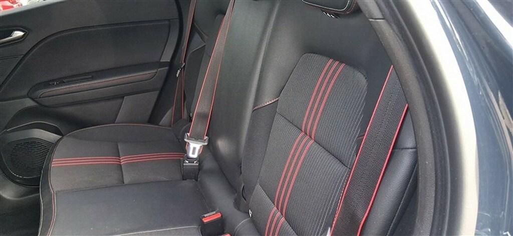 Renault Captur 1.6 Hybrid RS Line E-Tech Auto